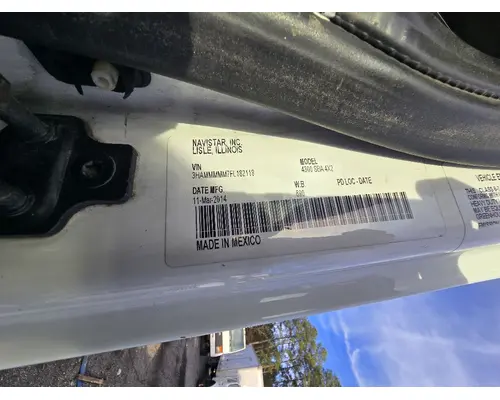 INTERNATIONAL 4300 Complete Vehicle