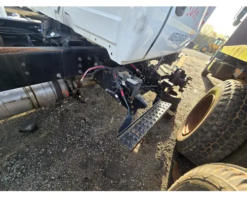 INTERNATIONAL 4300 Complete Vehicle