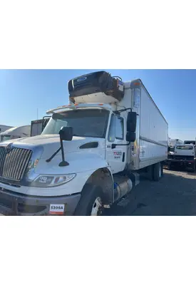 INTERNATIONAL 4300 Complete Vehicle
