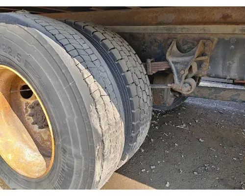 INTERNATIONAL 4300 Complete Vehicle