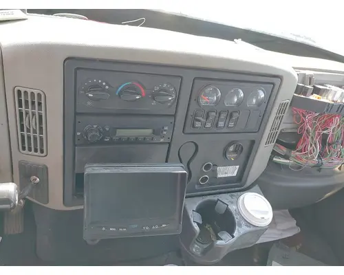 INTERNATIONAL 4300 Complete Vehicle