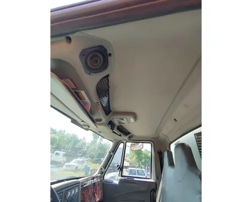 INTERNATIONAL 4300 Complete Vehicle