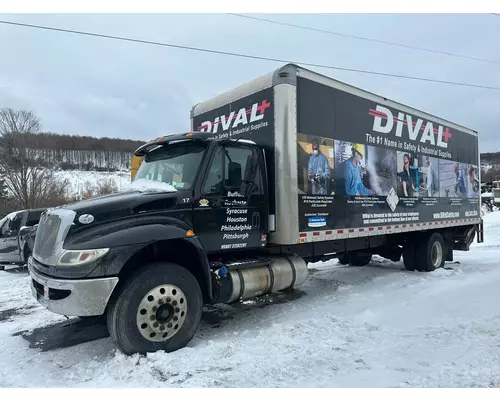 INTERNATIONAL 4300 Complete Vehicle