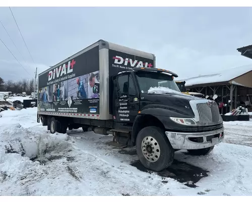 INTERNATIONAL 4300 Complete Vehicle