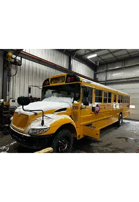 INTERNATIONAL 4300 Complete Vehicle