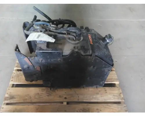 INTERNATIONAL 4300 DEF TANK