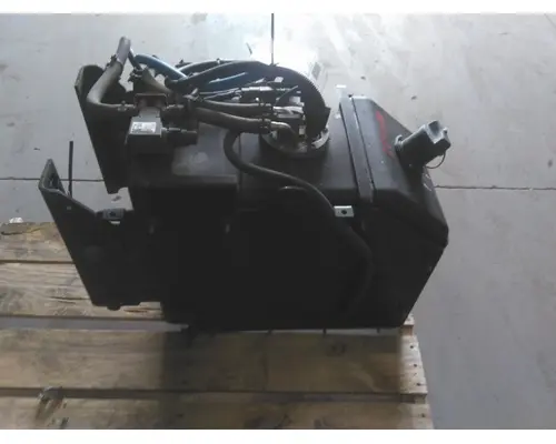INTERNATIONAL 4300 DEF TANK