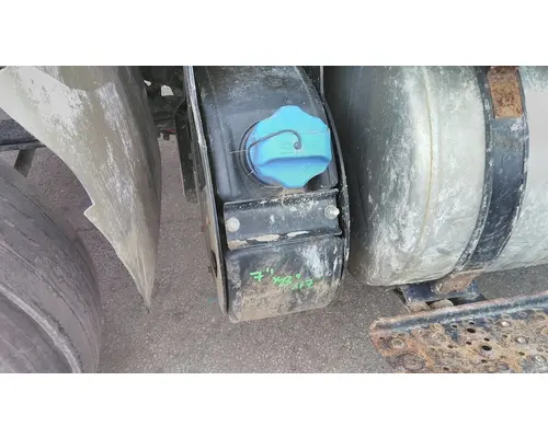 INTERNATIONAL 4300 DEF TANK