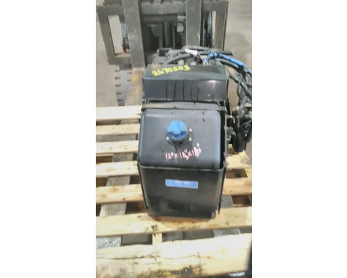 INTERNATIONAL 4300 DEF TANK
