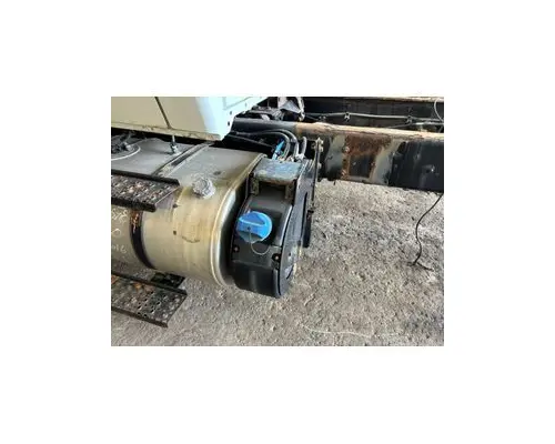 INTERNATIONAL 4300 DEF Tank