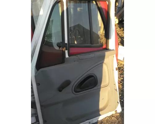 INTERNATIONAL 4300 DOOR ASSEMBLY, FRONT