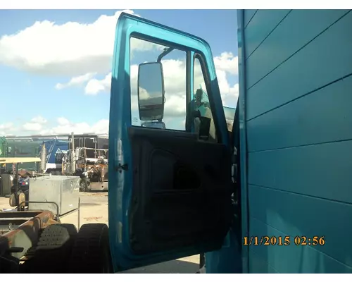 INTERNATIONAL 4300 DOOR ASSEMBLY, FRONT