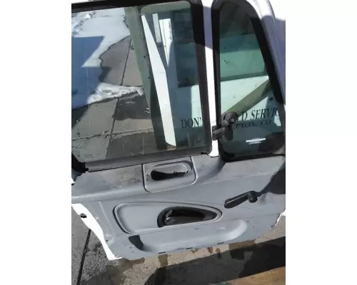 INTERNATIONAL 4300 DOOR ASSEMBLY, FRONT