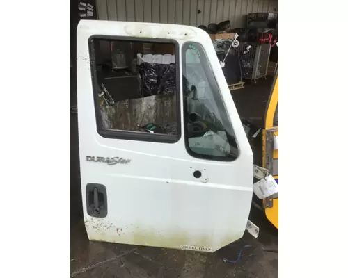 INTERNATIONAL 4300 DOOR ASSEMBLY, FRONT