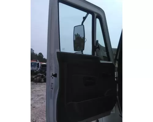 INTERNATIONAL 4300 DOOR ASSEMBLY, FRONT