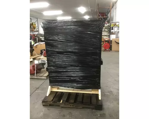 INTERNATIONAL 4300 DOOR ASSEMBLY, FRONT