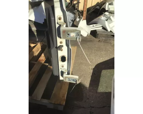 INTERNATIONAL 4300 DOOR ASSEMBLY, FRONT