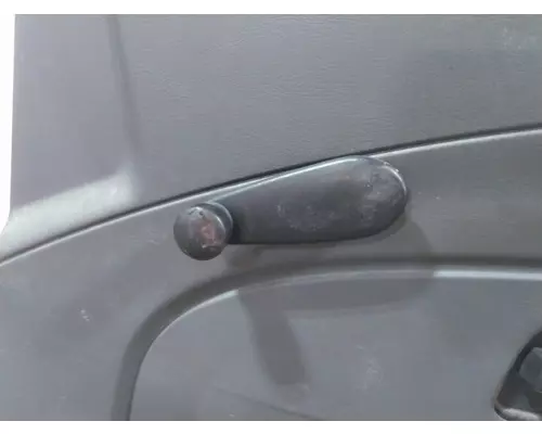 INTERNATIONAL 4300 DOOR ASSEMBLY, FRONT