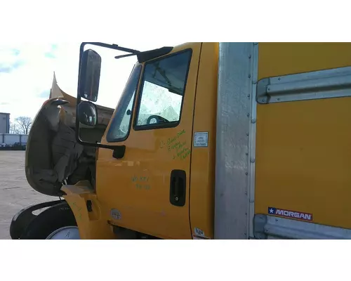 INTERNATIONAL 4300 DOOR ASSEMBLY, FRONT