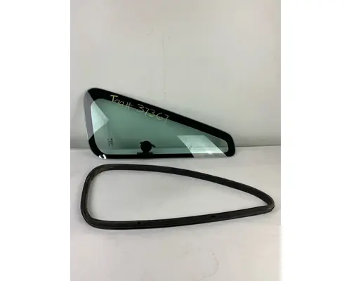 INTERNATIONAL 4300 DOOR GLASS