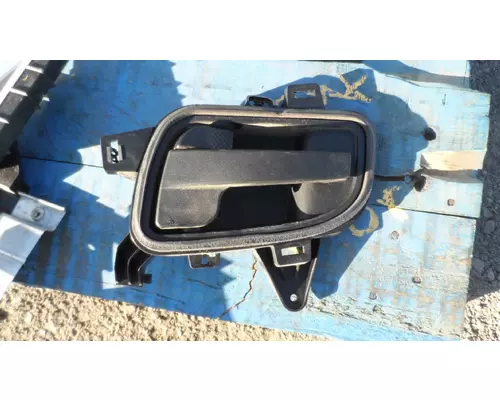 INTERNATIONAL 4300 DOOR HANDLE