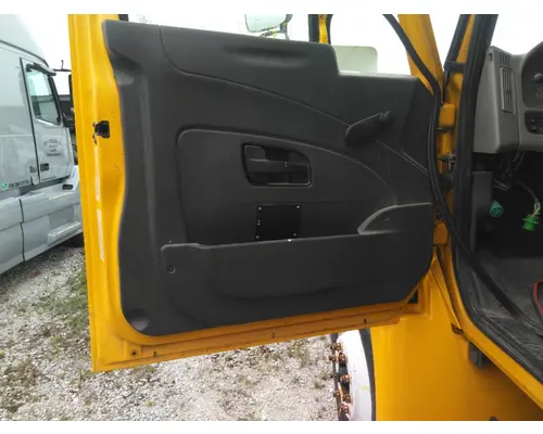 INTERNATIONAL 4300 DOOR INTERIOR PANEL