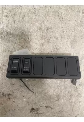 INTERNATIONAL 4300 Dash / Console Switch