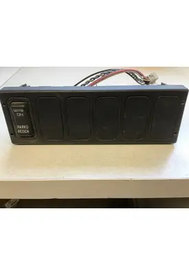 INTERNATIONAL 4300 Dash / Console Switch