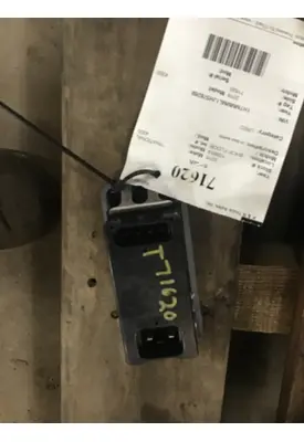 INTERNATIONAL 4300 Dash / Console Switch