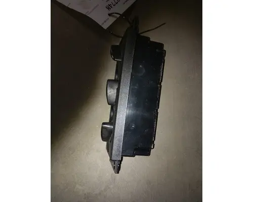 INTERNATIONAL 4300 Dash  Console Switch