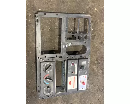 INTERNATIONAL 4300 Dash Panel