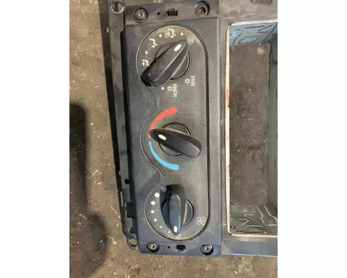 INTERNATIONAL 4300 Dash Panel
