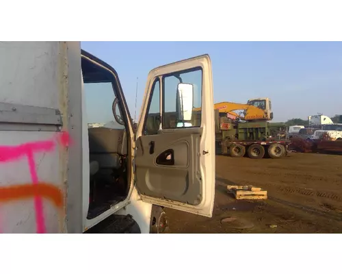 INTERNATIONAL 4300 Door Assembly, Front