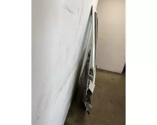 INTERNATIONAL 4300 Door Assembly, Front