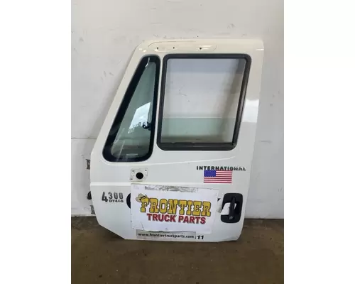 INTERNATIONAL 4300 Door Assembly, Front