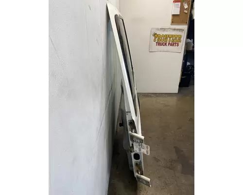 INTERNATIONAL 4300 Door Assembly, Front