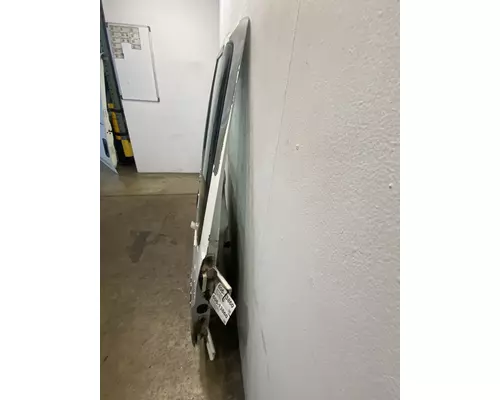 INTERNATIONAL 4300 Door Assembly, Front