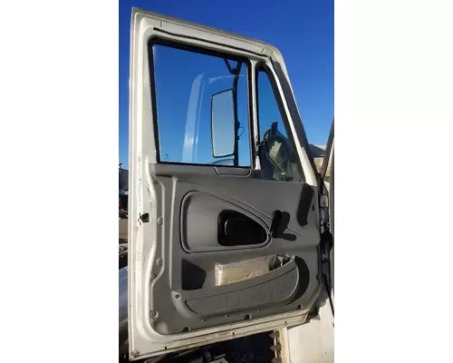 INTERNATIONAL 4300 Door Assembly, Front