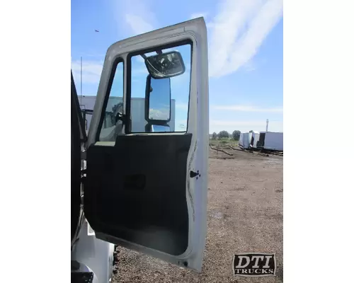 INTERNATIONAL 4300 Door Assembly, Front