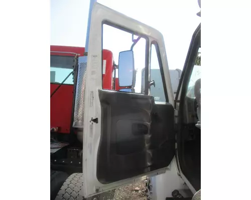 INTERNATIONAL 4300 Door Assembly, Front