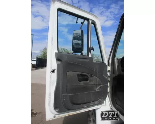 INTERNATIONAL 4300 Door Assembly, Front