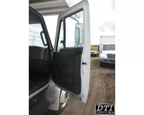 INTERNATIONAL 4300 Door Assembly, Front