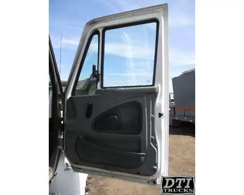 INTERNATIONAL 4300 Door Assembly, Front