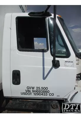 INTERNATIONAL 4300 Door Assembly, Front