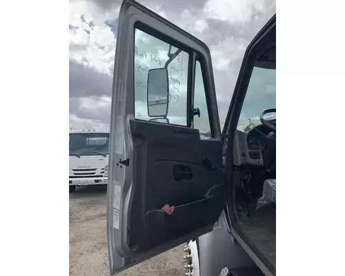 INTERNATIONAL 4300 Door Assembly, Front