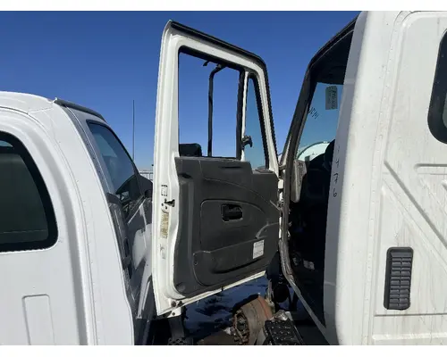 INTERNATIONAL 4300 Door Assembly, Front