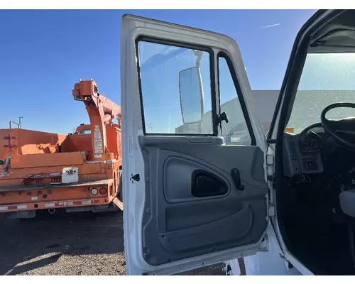 INTERNATIONAL 4300 Door Assembly, Front