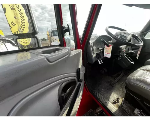 INTERNATIONAL 4300 Door Assembly, Front