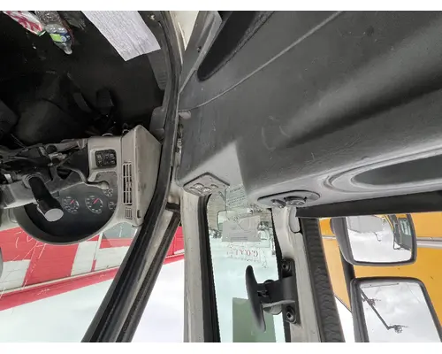 INTERNATIONAL 4300 Door Assembly, Front