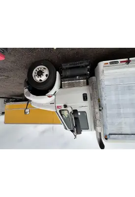 INTERNATIONAL 4300 Door Assembly, Front